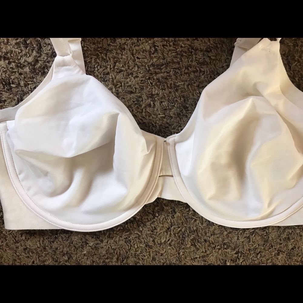 OLGA Underwire Bra - Size 38DDD - NEW